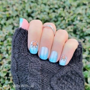 Color street nail set reindeer cheer